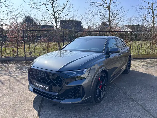 Audi RS Q8 Performance-PANO-TREKHAAK-CER BRAKES-HEADUP-23"