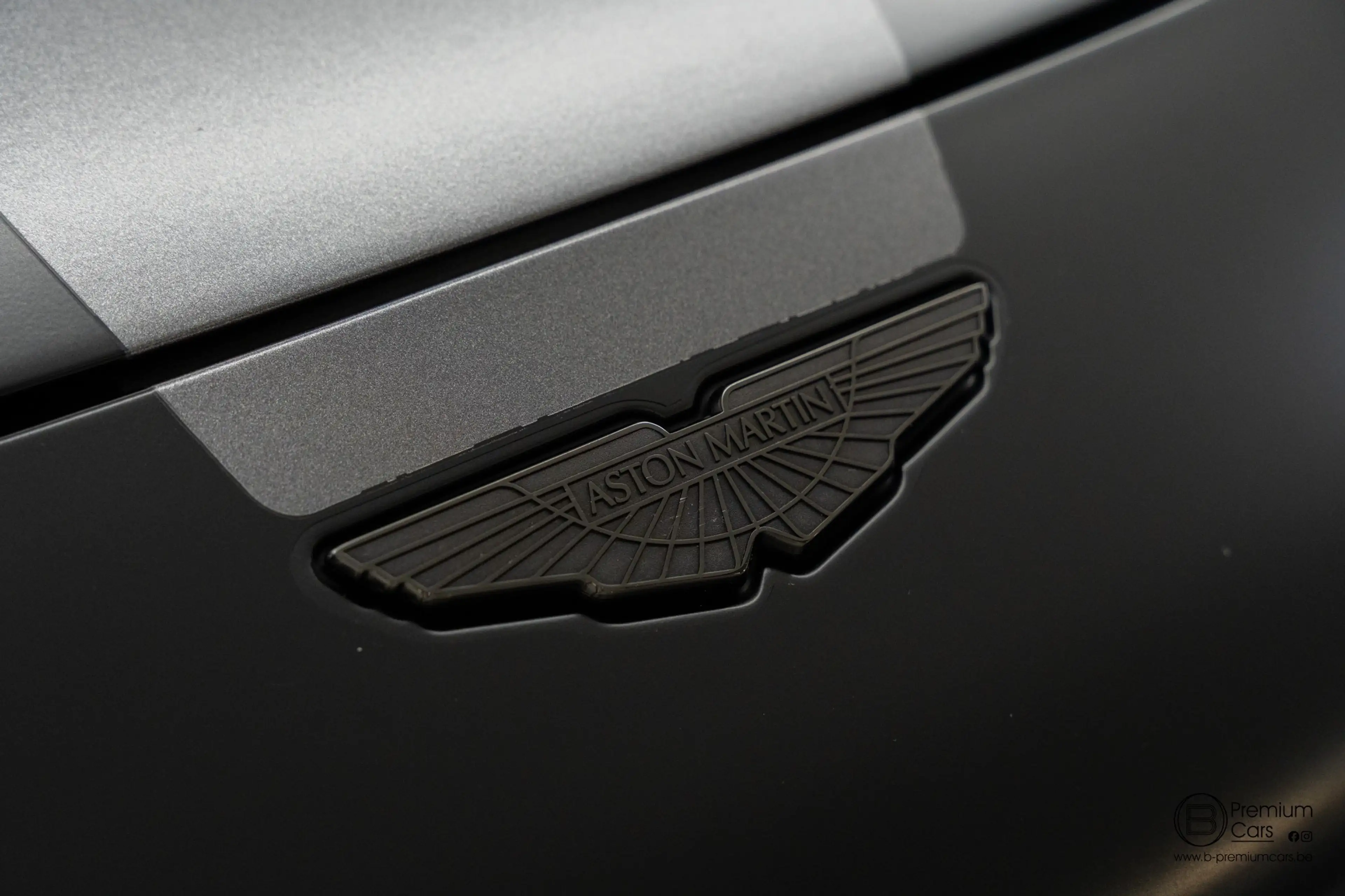 Aston Martin Vantage Roadster F1 Edition | Carbon | 360 Camera's | Full Options | — photo 9
