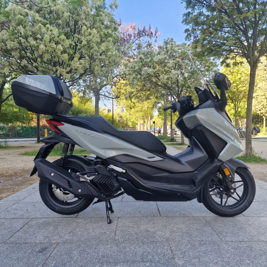 Honda Forza 125 Gris - 2