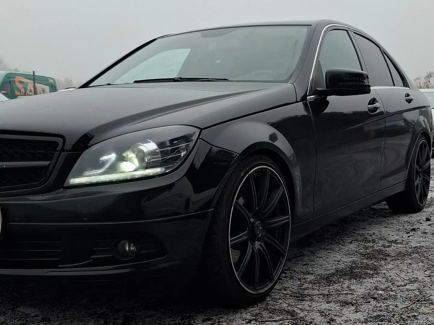 Mercedes-Benz C 220 CDI DPF BlueEFFICIENCY Elegance Schwarz - 1