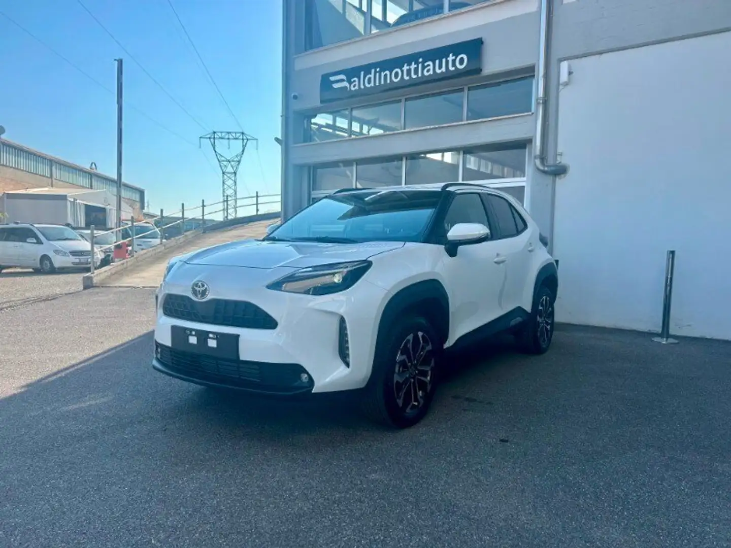 Toyota Yaris Cross Yaris Cross 1.5 Hybrid 130 CV 5p. E-CVT Trend Blanc - 1