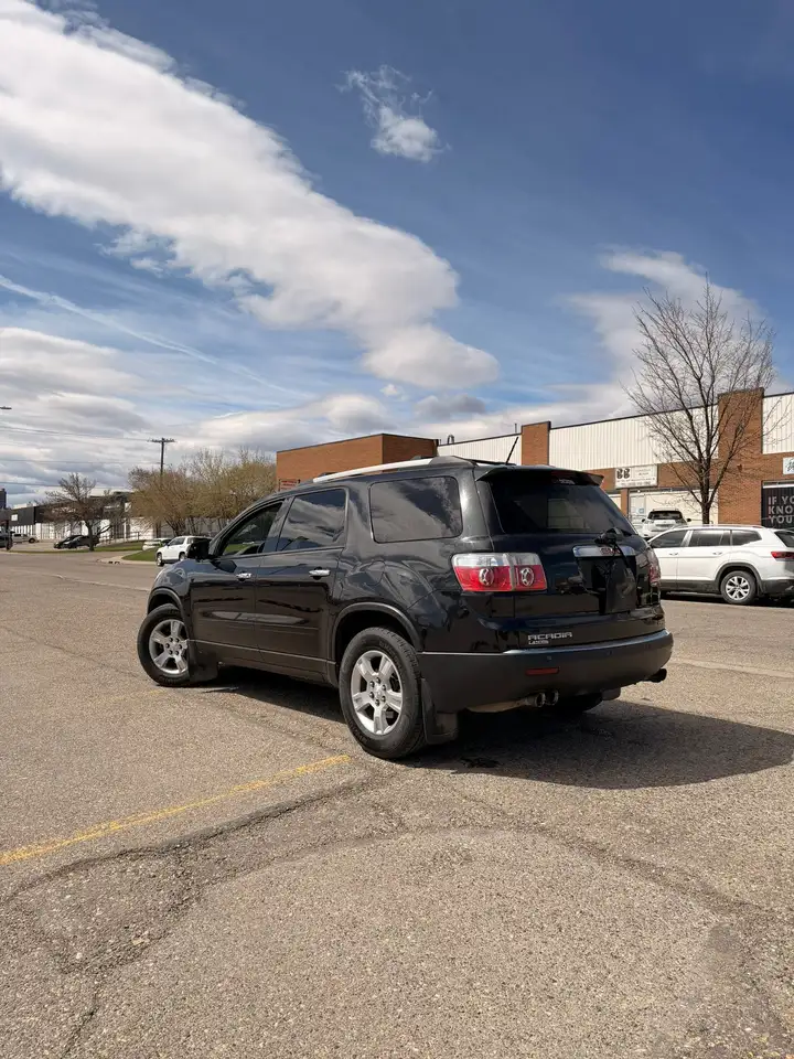 GMC Acadia fotografie GMC Acadia