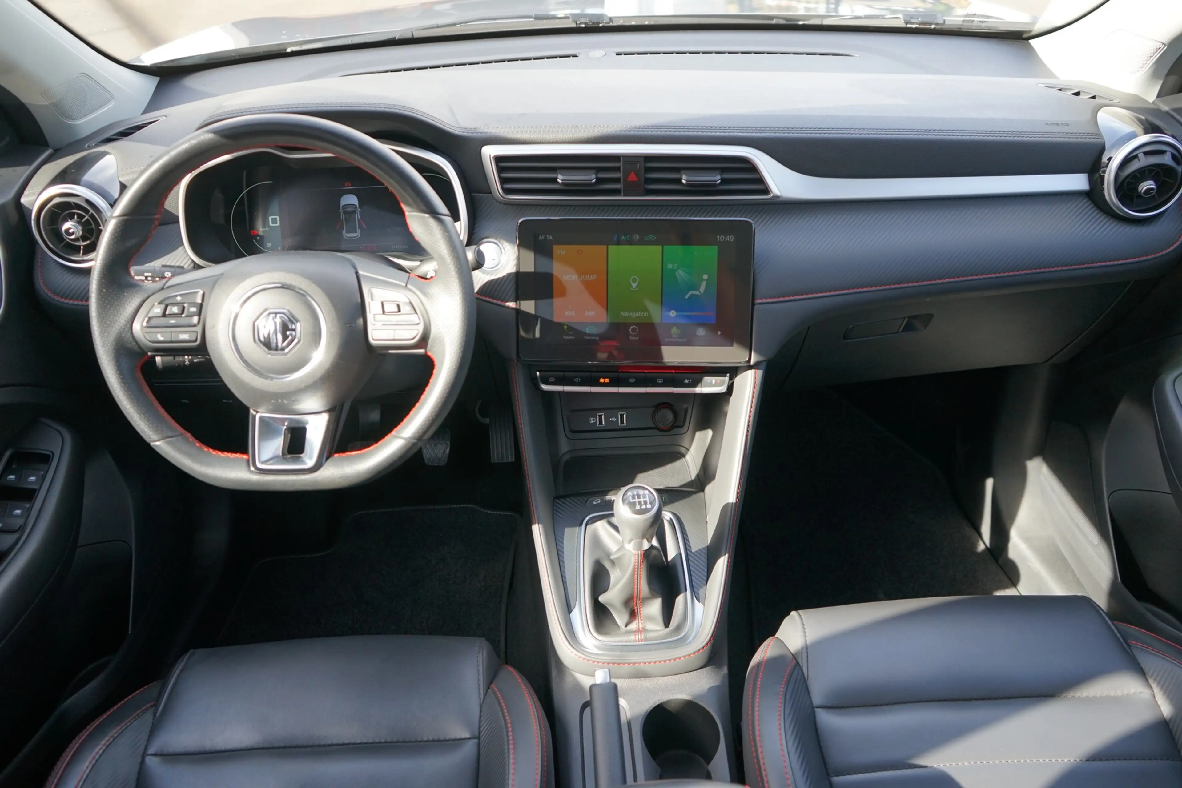 MG ZS 1.0 Luxury — photo 5
