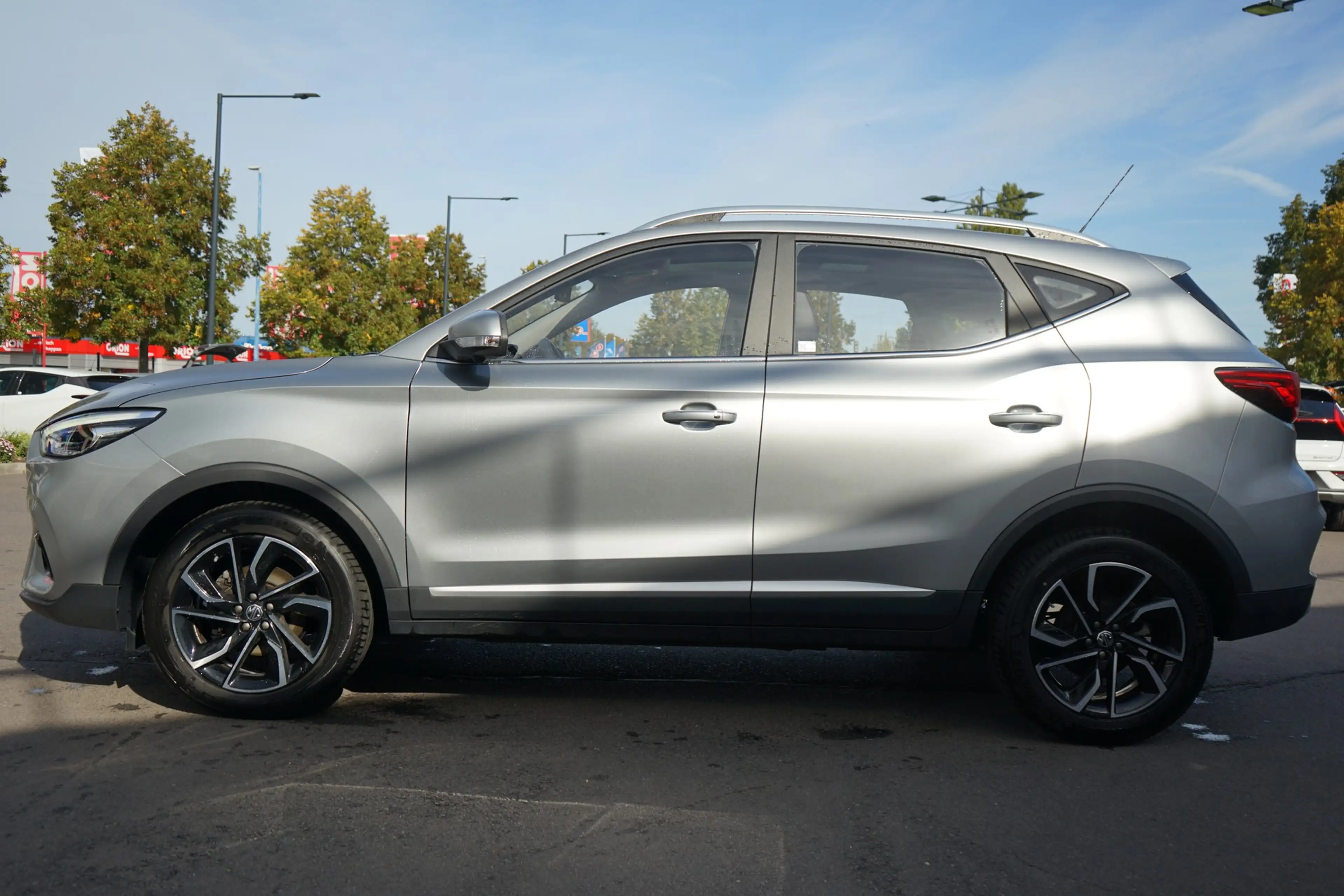 MG ZS 1.0 Luxury — photo 4