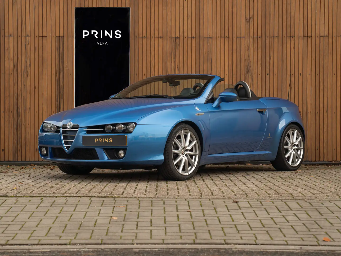 Alfa Romeo Spider 2.2 JTS Exclusive Blau - 1