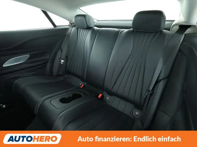Mercedes-Benz E-Class view 14