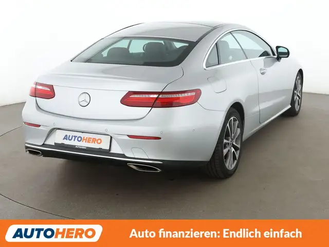 Mercedes-Benz E-Class view 6