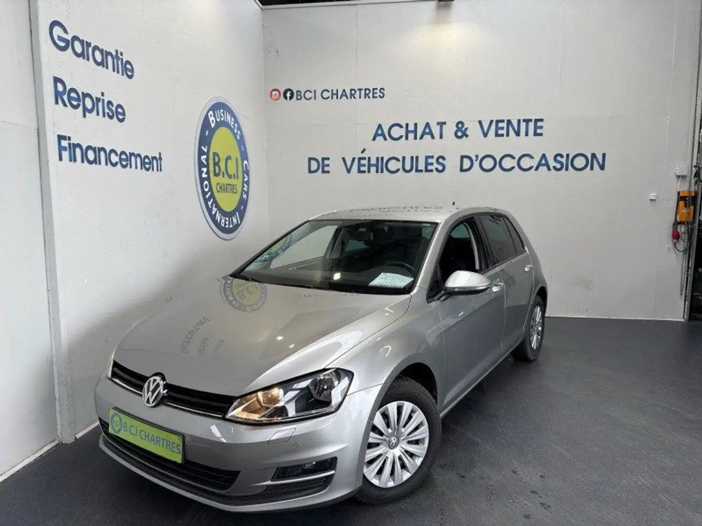 Volkswagen Golf VII 1.6 TDI 105CH BLUEMOTION TECHNOLOGY FAP TRENDL Gris - 1