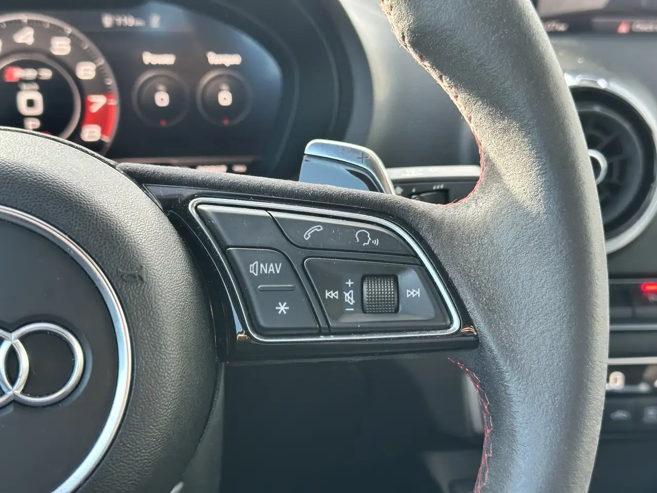 Audi RS3 снимка Audi RS3