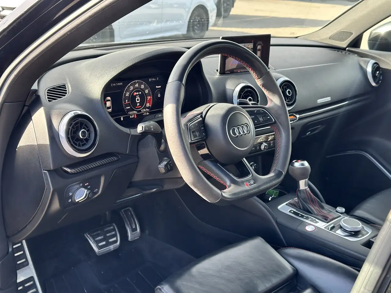Audi RS3 снимка Audi RS3