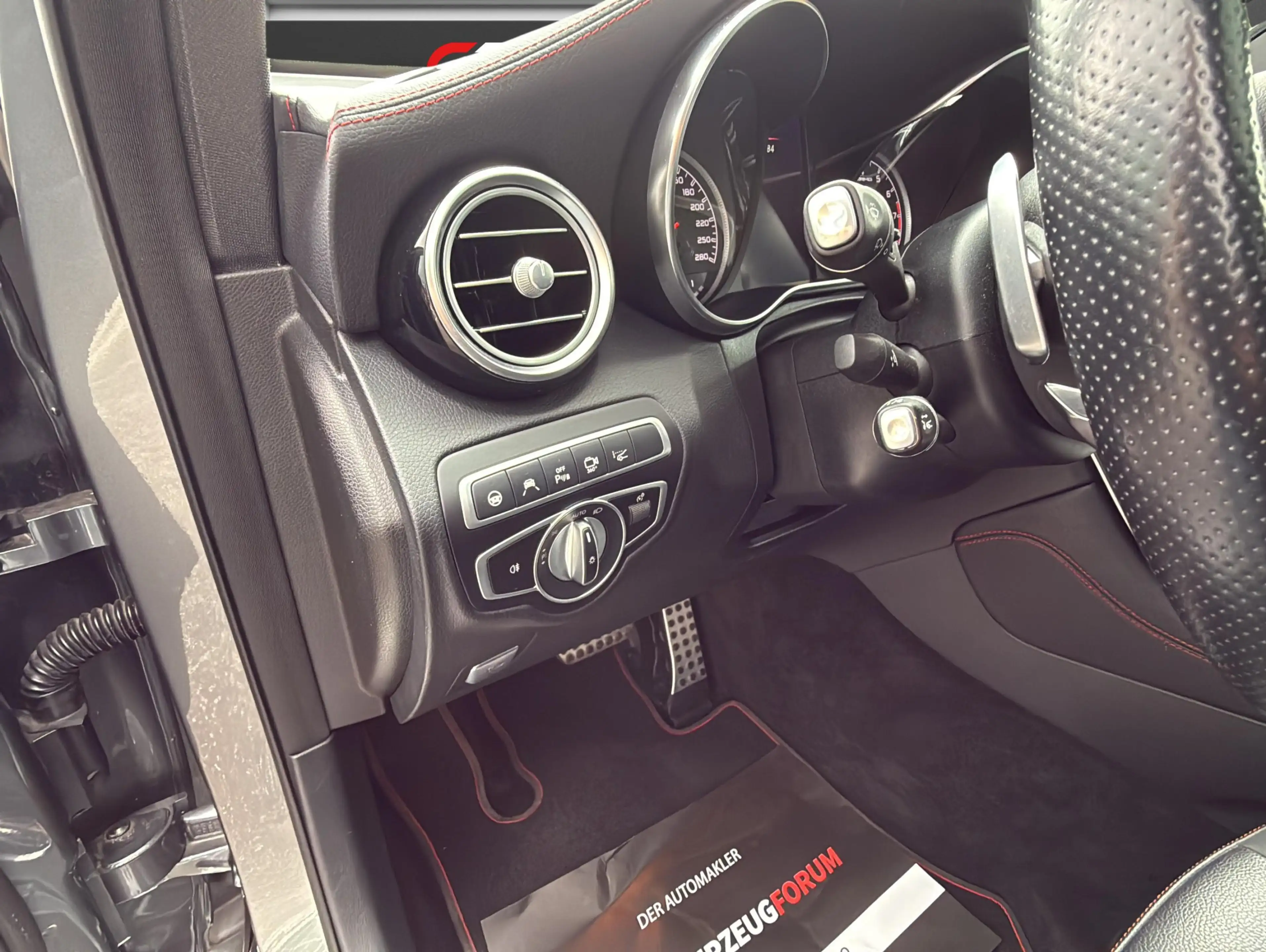 Mercedes-Benz GLC 43 AMG 4Matic Pano*Keyless*Night*360°*Air DC — photo 14