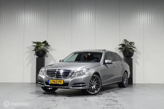 Mercedes-Benz E 500 Avantgarde trekhaak standkachel apk