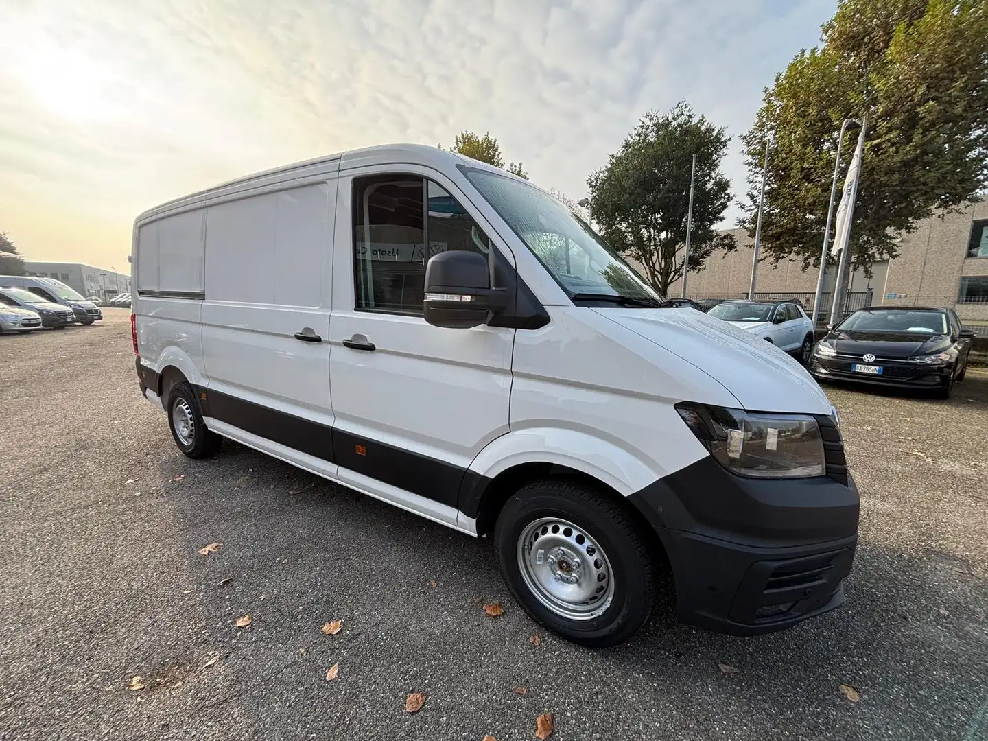 Volkswagen Crafter Crafter Van 30 L3H2 2.0 TDI 103 kW ant. man. Bianco - 2