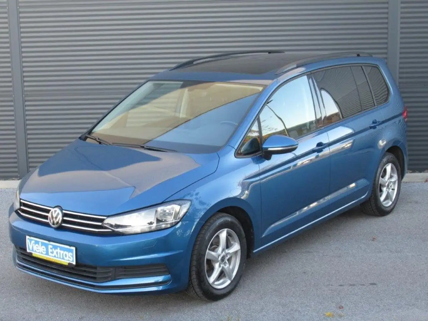 Volkswagen Touran Comfortline Sky 1,6 SCR TDI; Topausstattung! Blau - 1