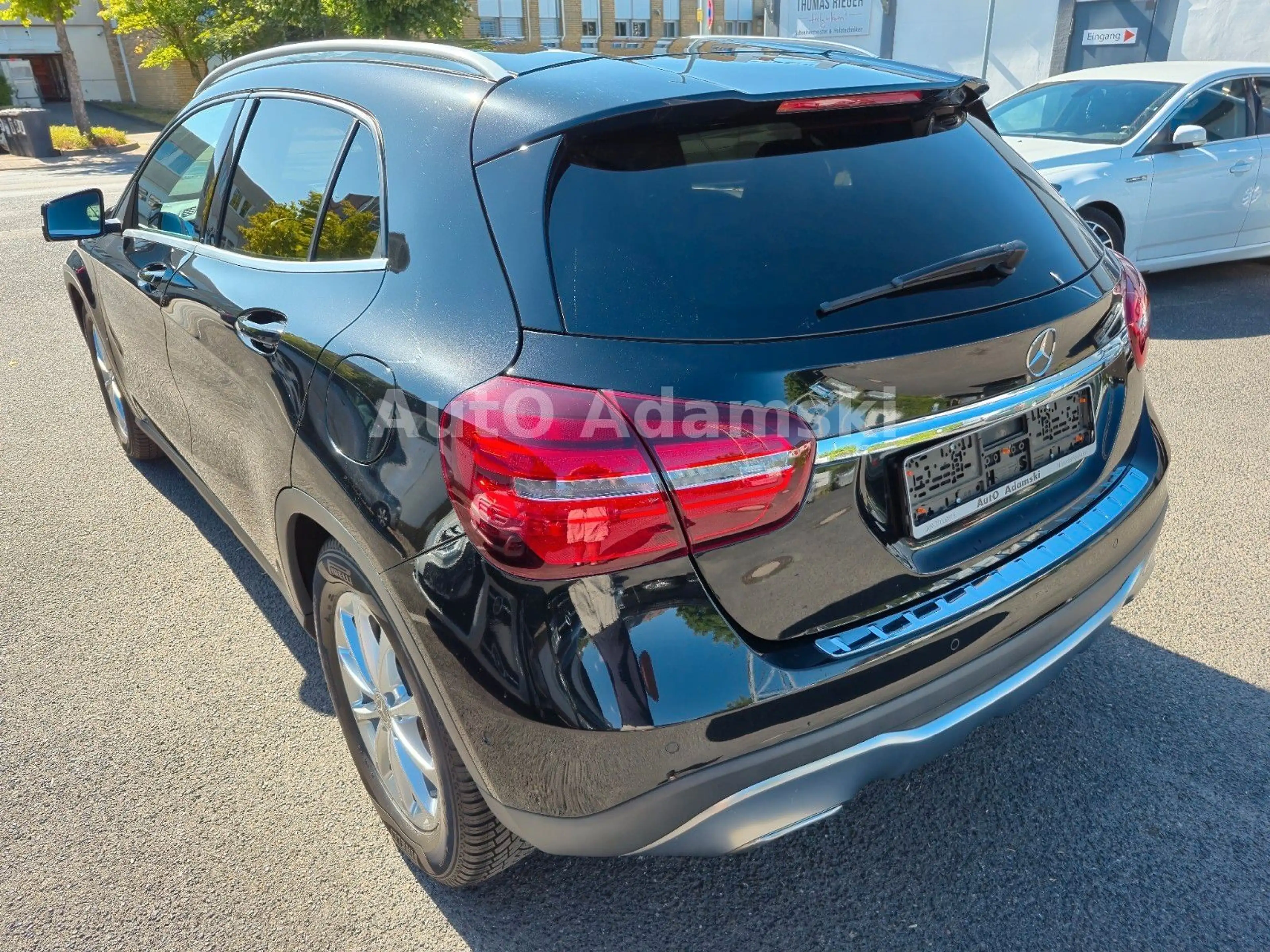 Mercedes-Benz GLA 250 Urban 7G-DCT Keyless LED IHC 29tkm — photo 9