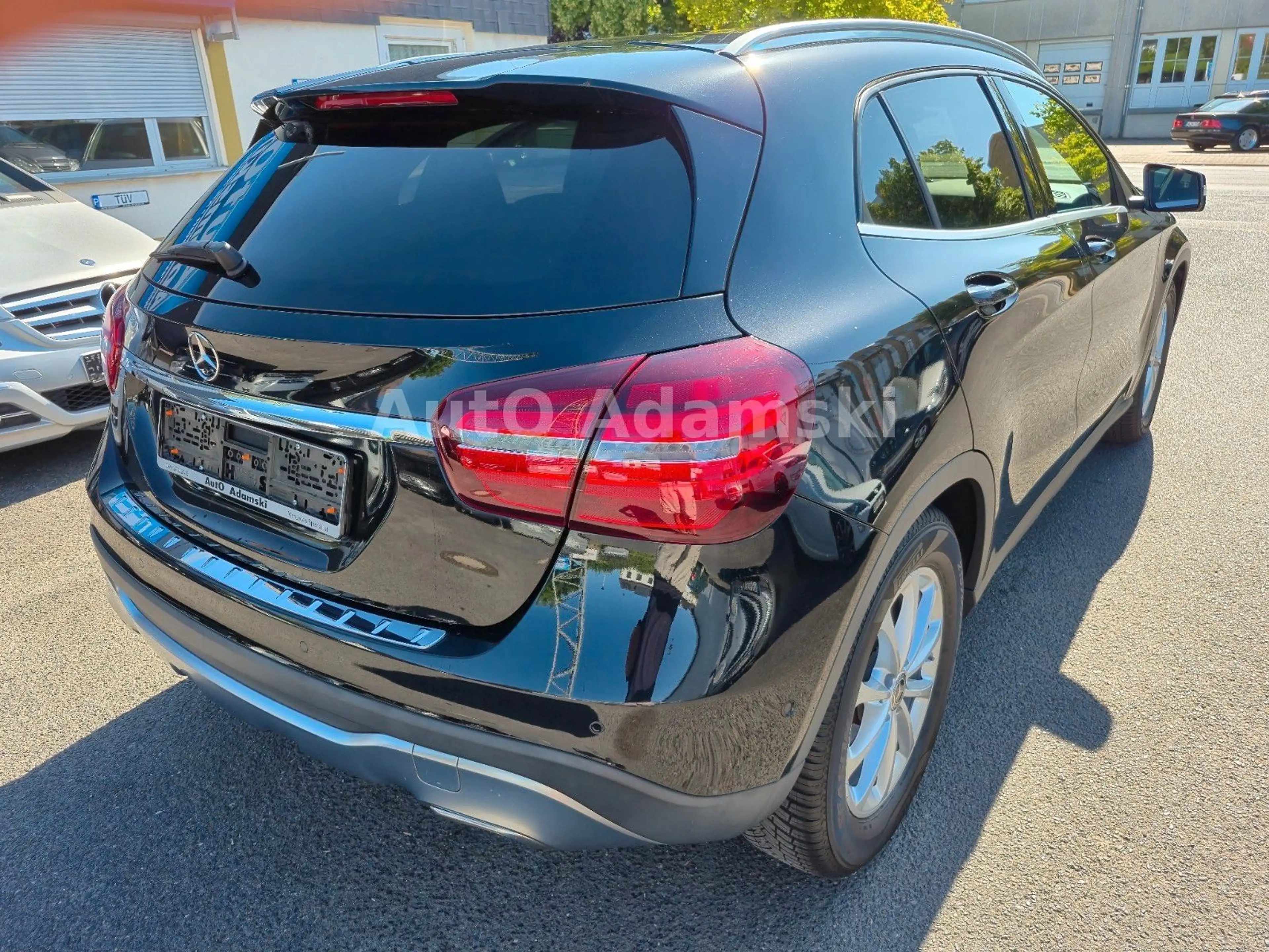 Mercedes-Benz GLA 250 Urban 7G-DCT Keyless LED IHC 29tkm — photo 6
