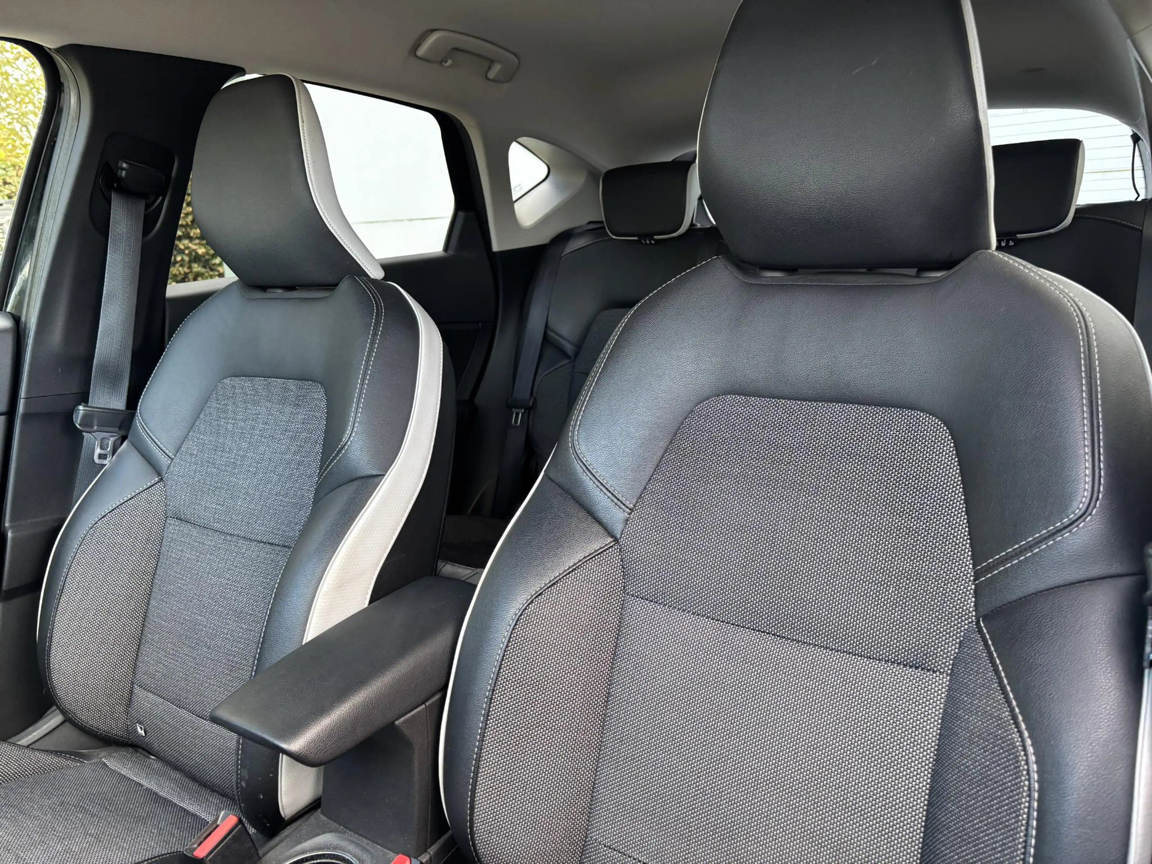 Renault Captur 1.3 TCe 130 Intens l — photo 7