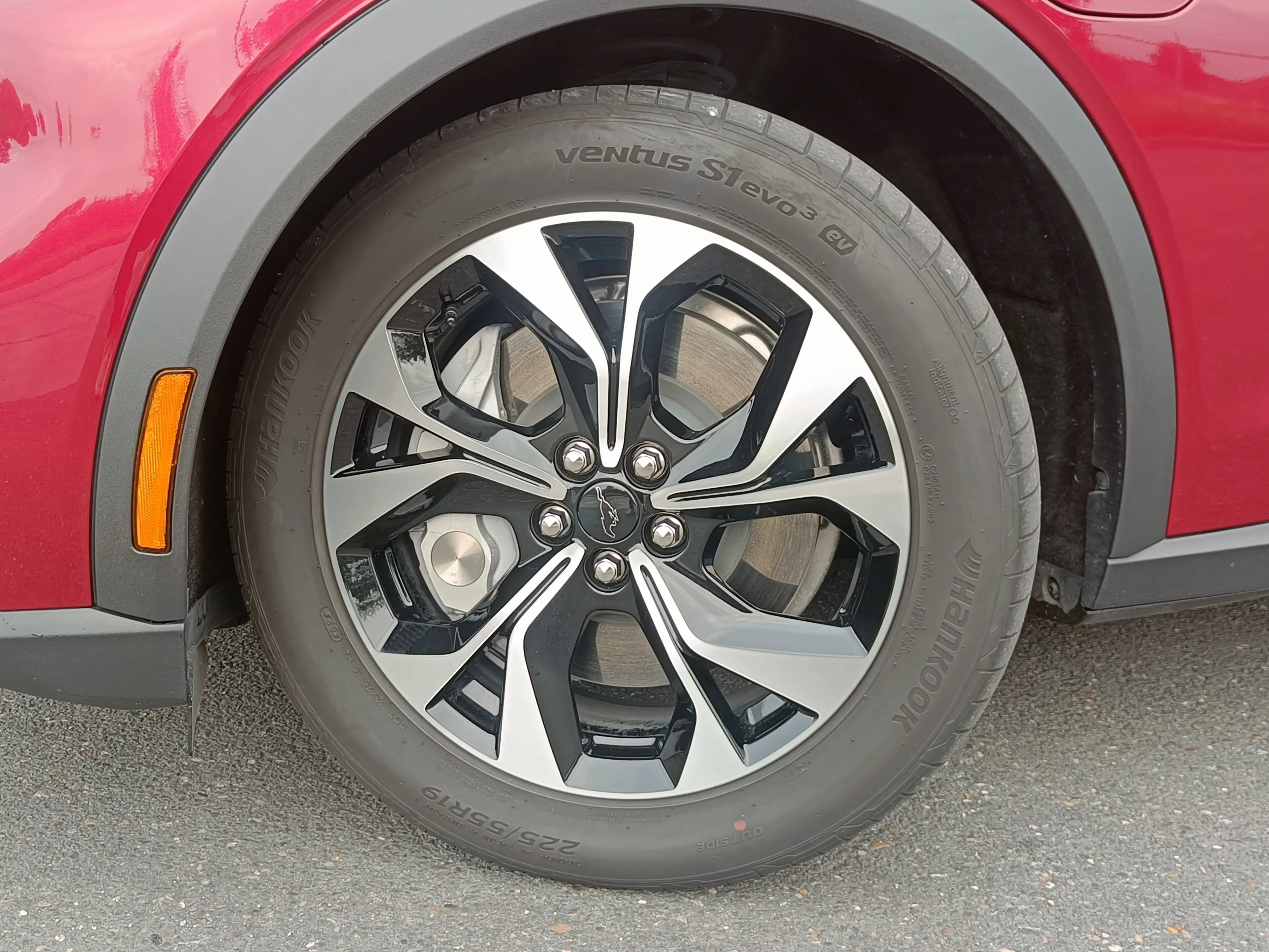 Ford Mustang Mach-E Standard RWD 73 kWh | Technology Plus Pack | Panor — photo 12