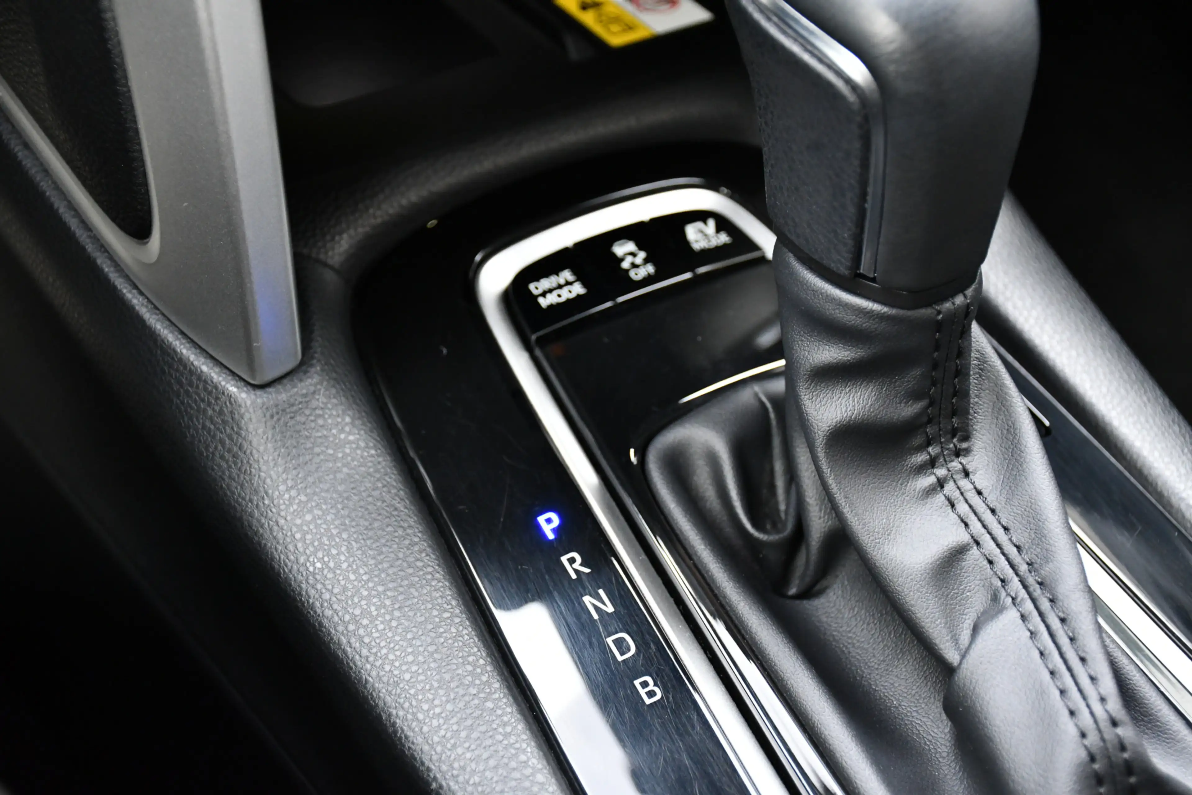 Toyota Corolla Cross 2.0 High Power Hybrid First Edition Automaat 197pk — photo 11