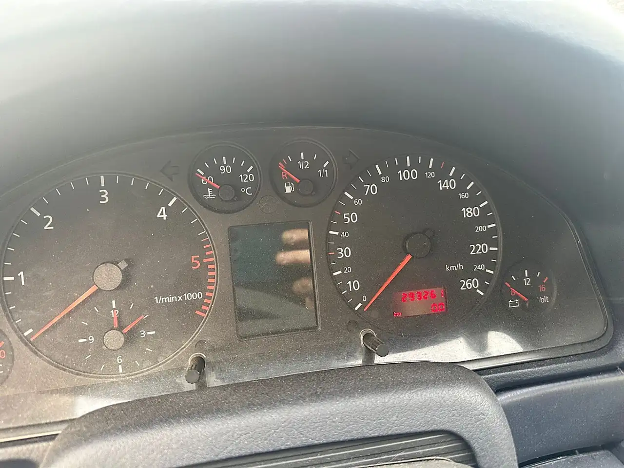 Audi A4 Avant 1,9 TDI Aut., foto 9