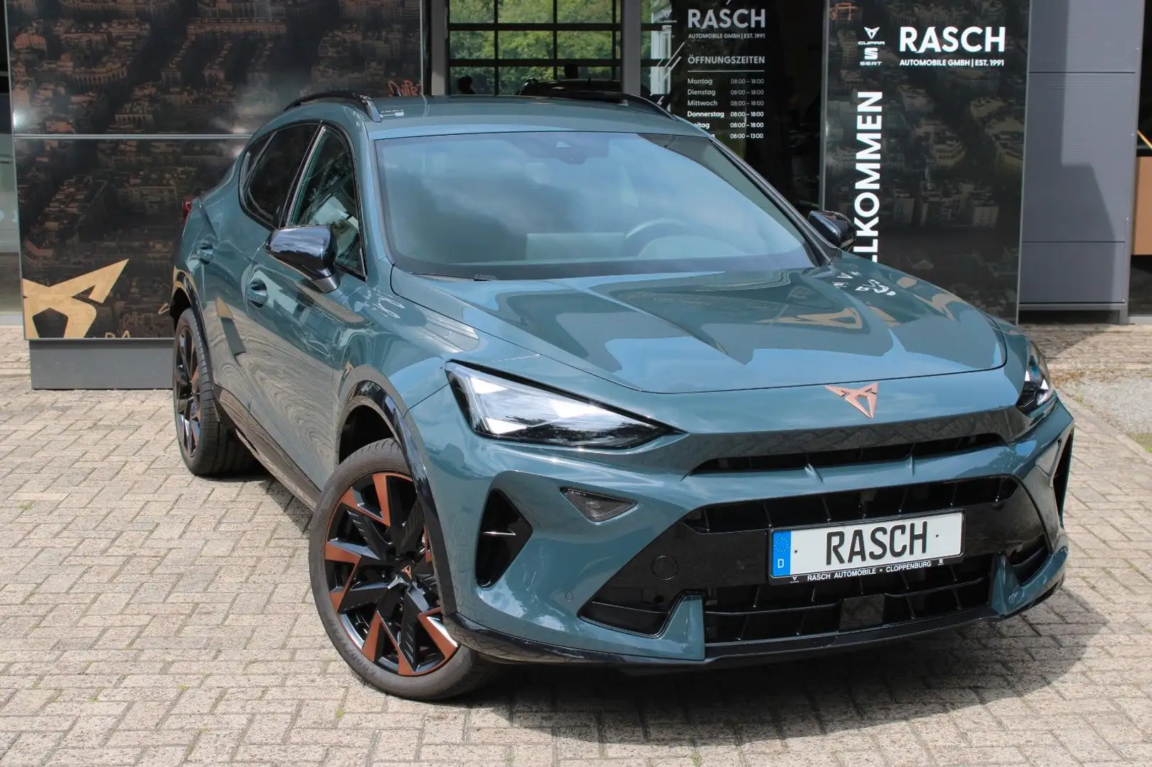 CUPRA Formentor 1.5 eTSI DSG +NAVI+RFK+ACC+MATRIX-LED+ Blau - 2