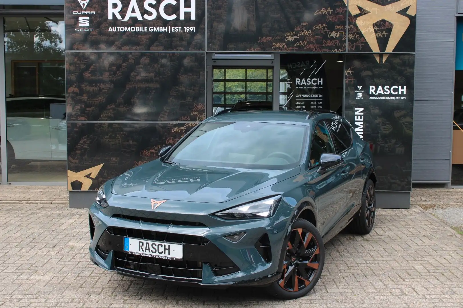 CUPRA Formentor 1.5 eTSI DSG +NAVI+RFK+ACC+MATRIX-LED+ Blau - 1