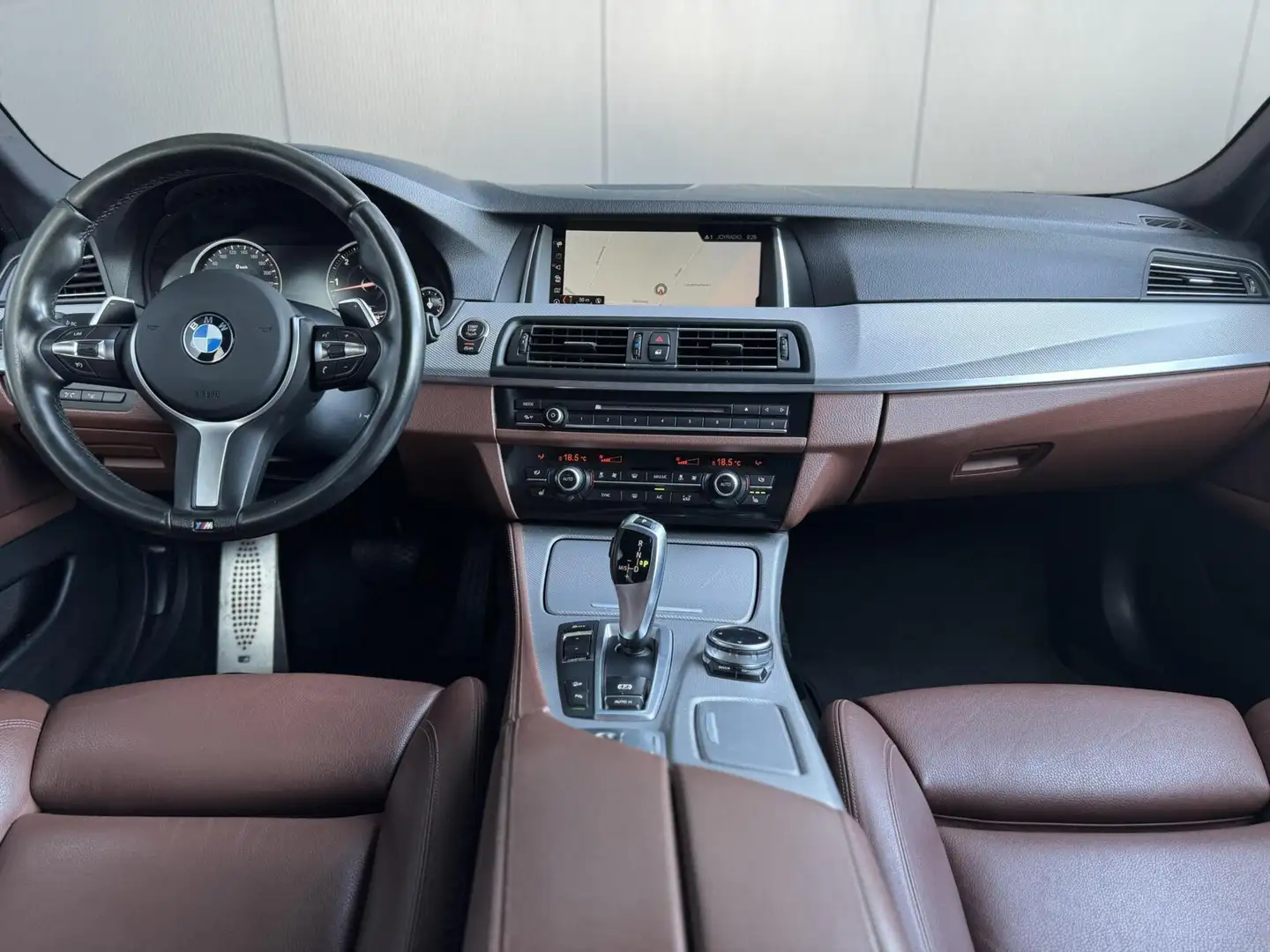BMW 530 5-serie Touring 530xd High Executive Black - 2