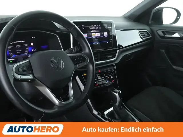 Volkswagen T-Roc view 11