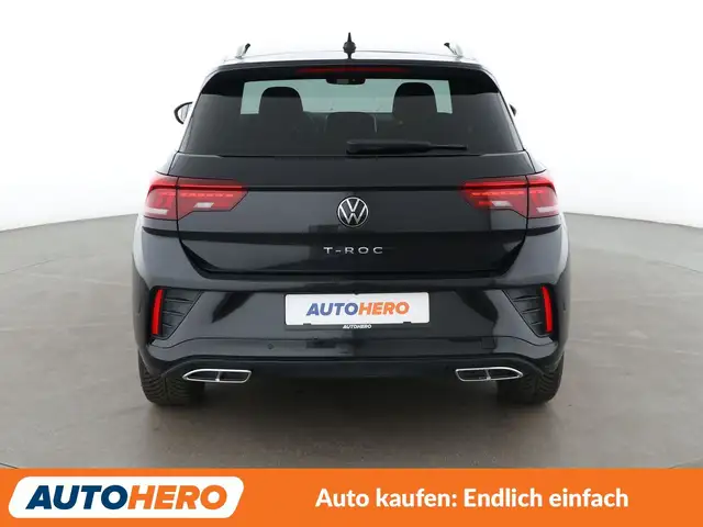 Volkswagen T-Roc view 5