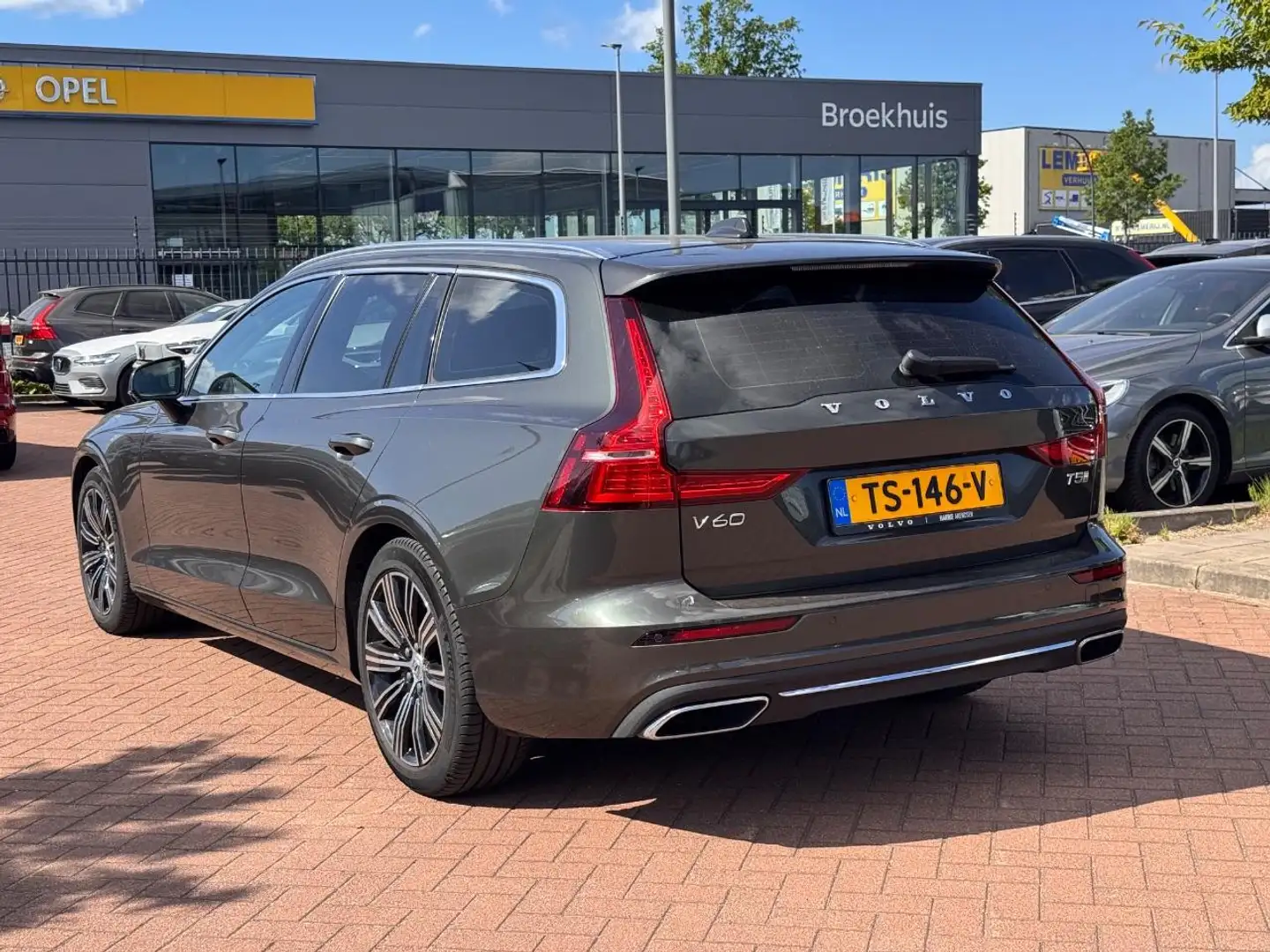 Volvo V60 2.0 T5 Inscription | Adaptieve Cruise Control | Do Grijs - 2