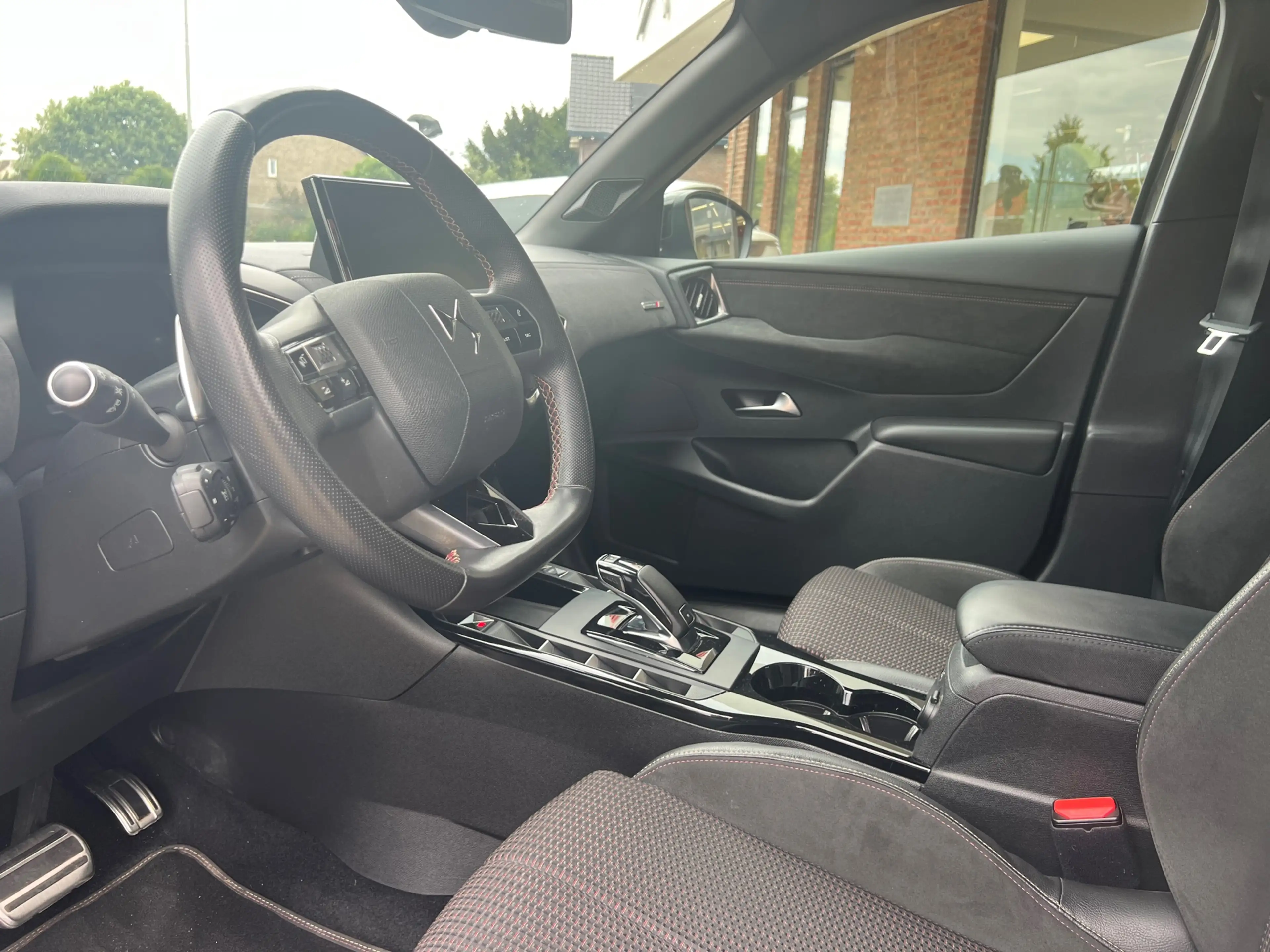 DS Automobiles DS 3 Crossback 1.2 PureTech Grand Chic Navi-Camera-Headup-Keyless — photo 7