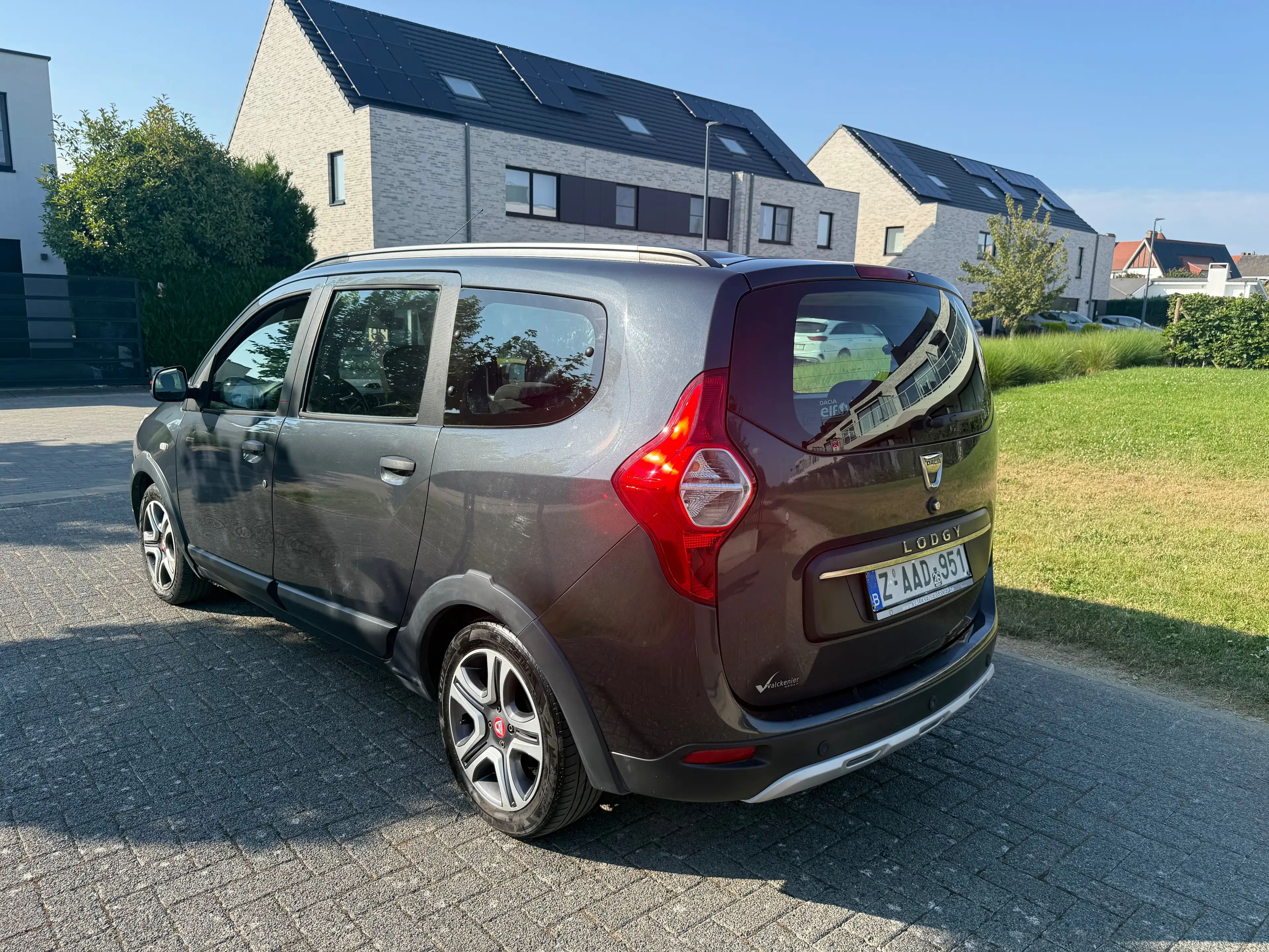 Dacia Lodgy Lodgy Stepway 1.3 TCe Techroad GPF 7pl.(EU6.2) — photo 5