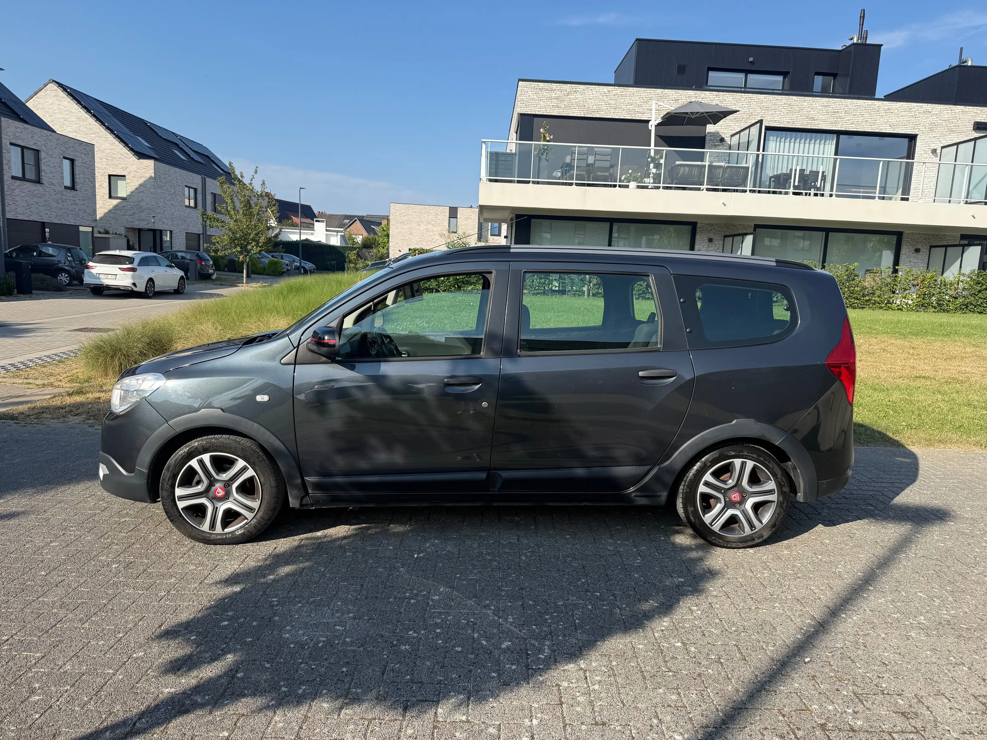 Dacia Lodgy Lodgy Stepway 1.3 TCe Techroad GPF 7pl.(EU6.2) — photo 4