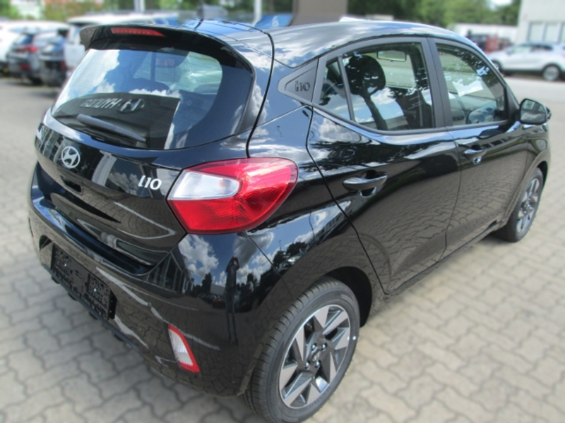 Hyundai i10 Trend Kamera Navi Android Apple CarPlay — photo 4