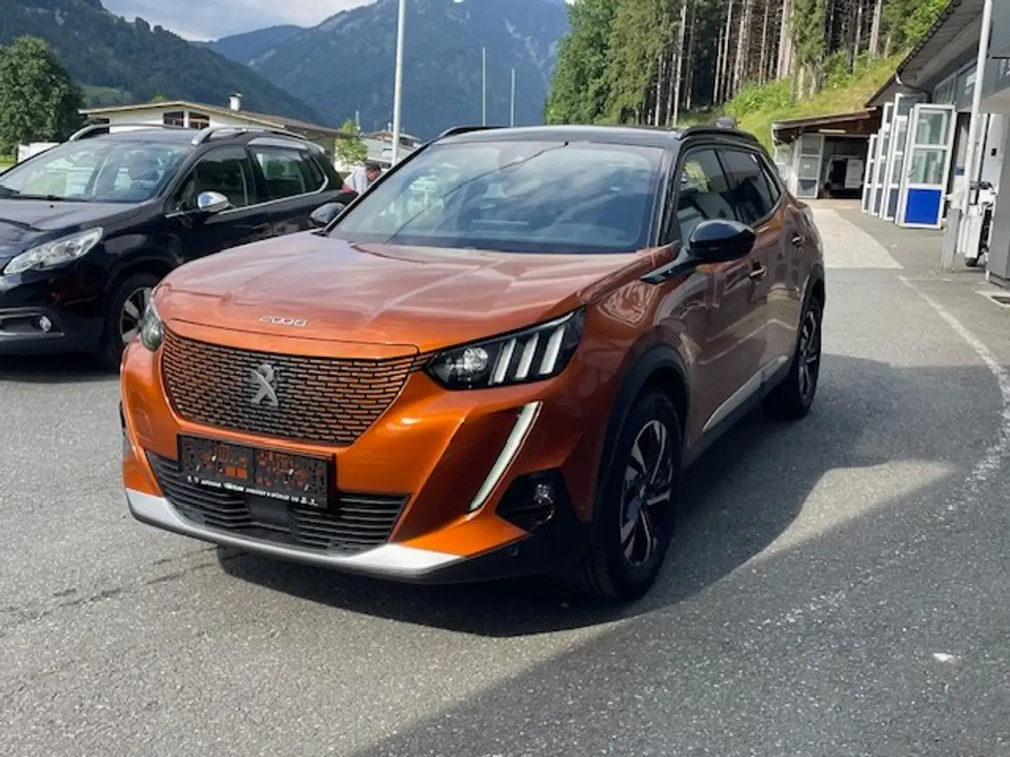 Peugeot 2008 Allure Pack Orange - 2