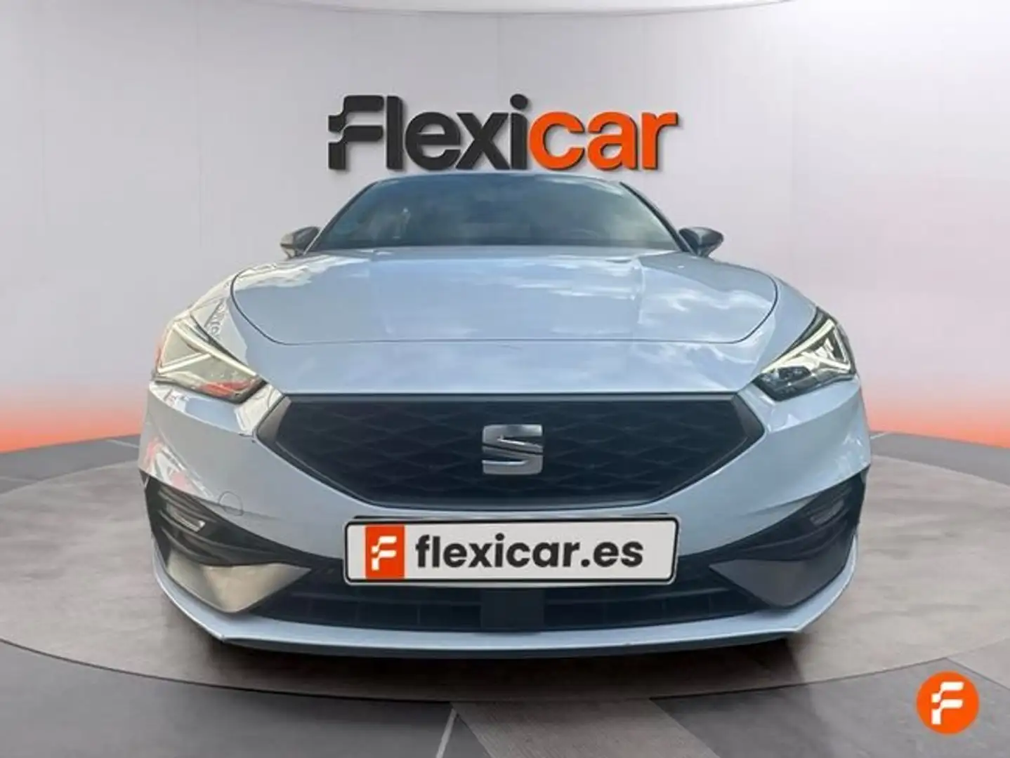 SEAT Leon 1.0 TSI S&S FR 25º Aniversario 110 Blanco - 2