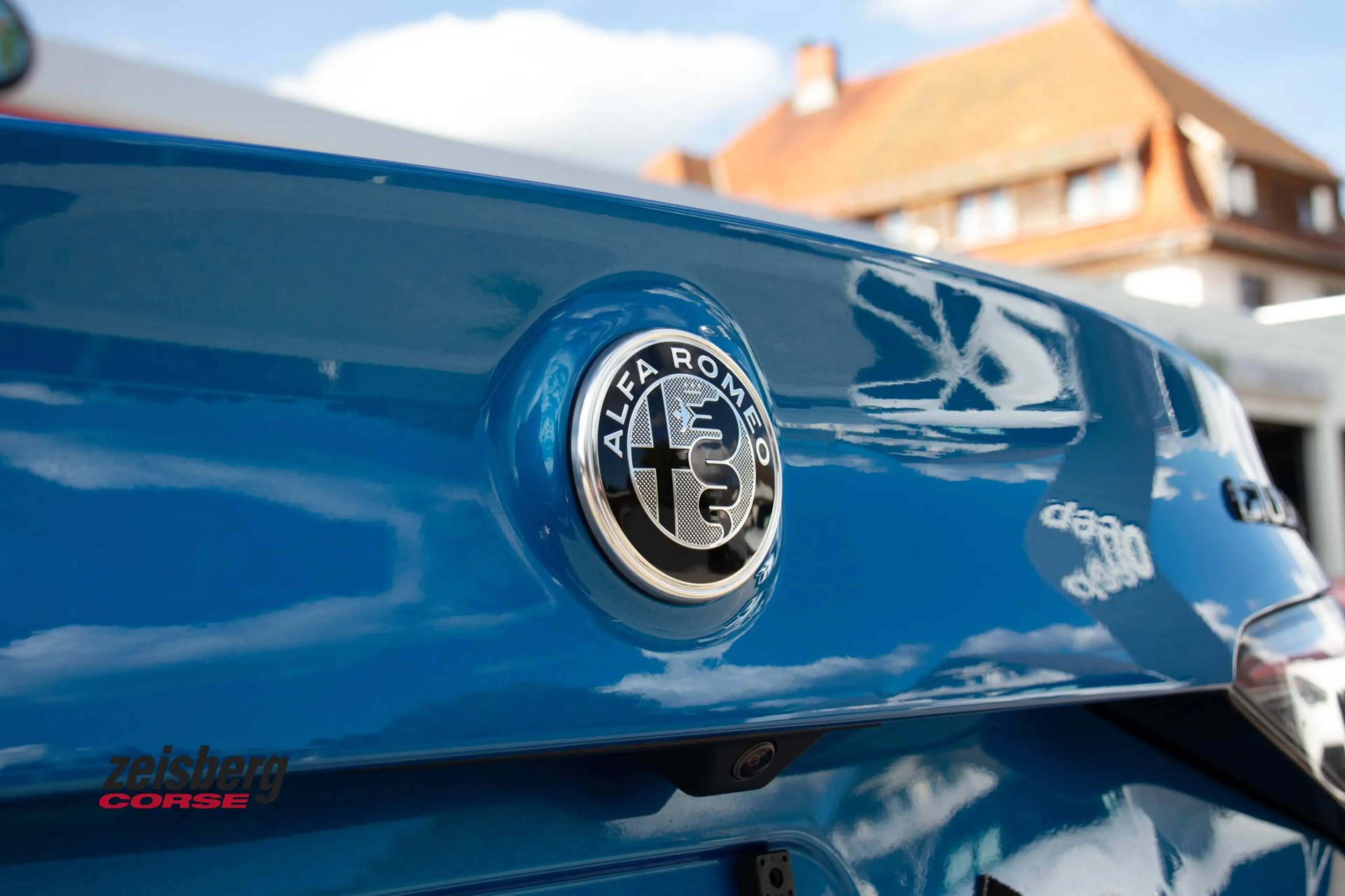 Alfa Romeo Giulia Competizione 2.0 Q4-AT8 Sportumbau — photo 7