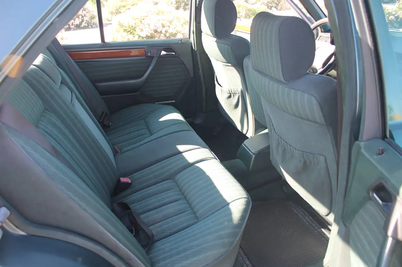 Mercedes-Benz 300TDT, foto 9