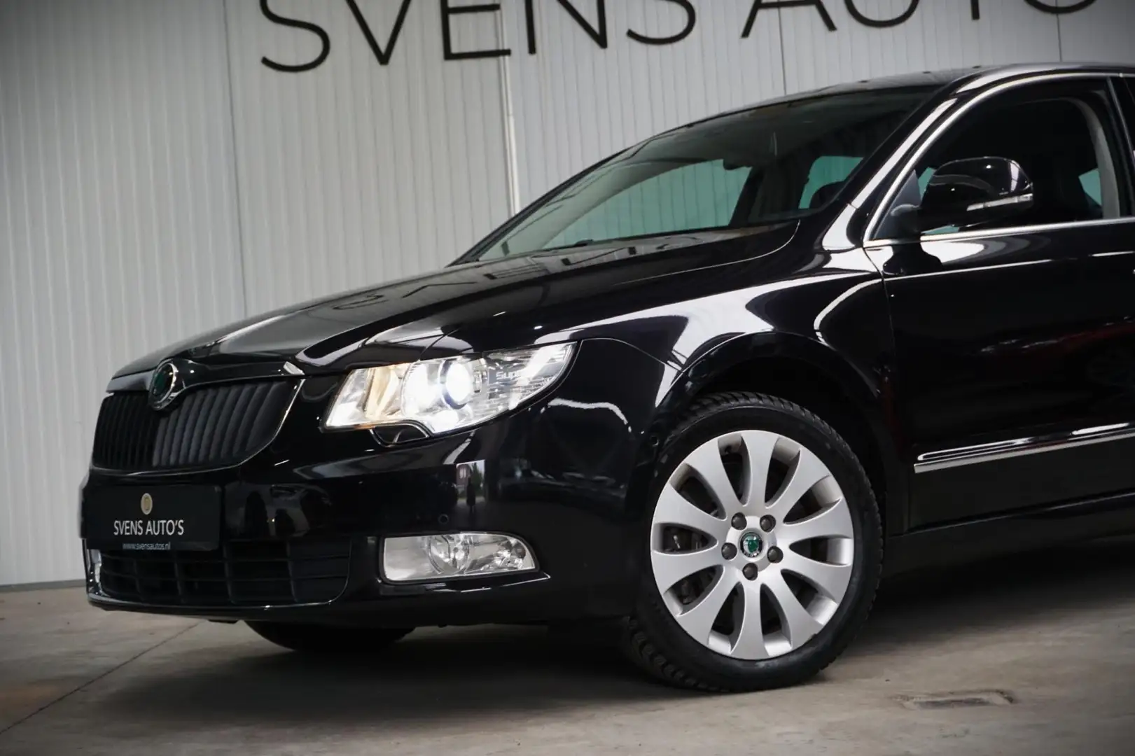 Skoda Superb 3.6 V6 FSI DSG 4x4 Youngtimer|Complete Historie|Xe Noir - 2