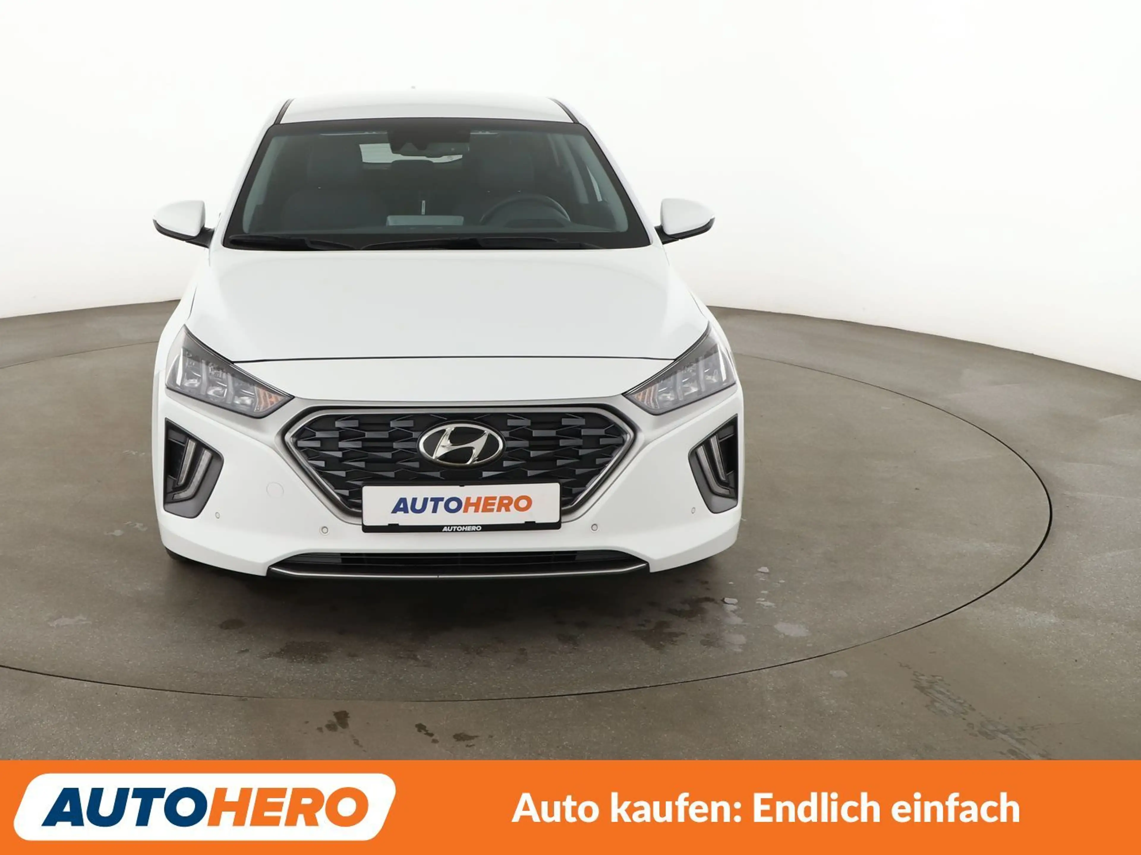 Hyundai IONIQ 1.6 Plug-in Hybrid Prime Aut.*NAVI*LED*CAM*SHZ*LHZ — photo 9