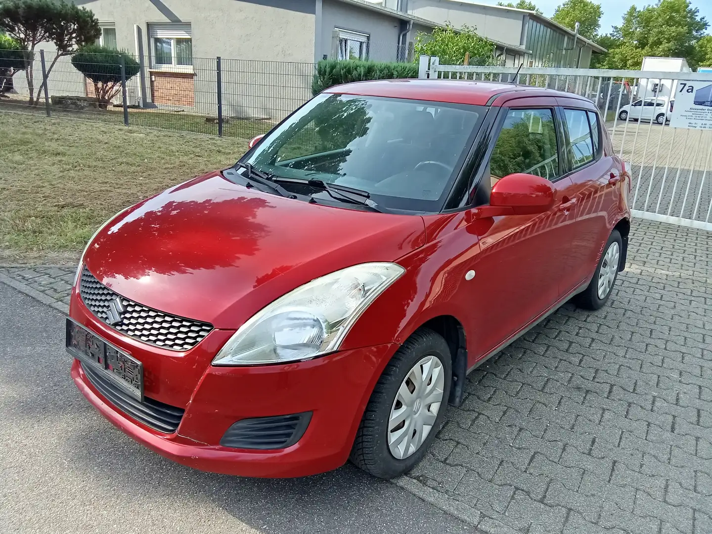 Suzuki Swift Club Rot - 2