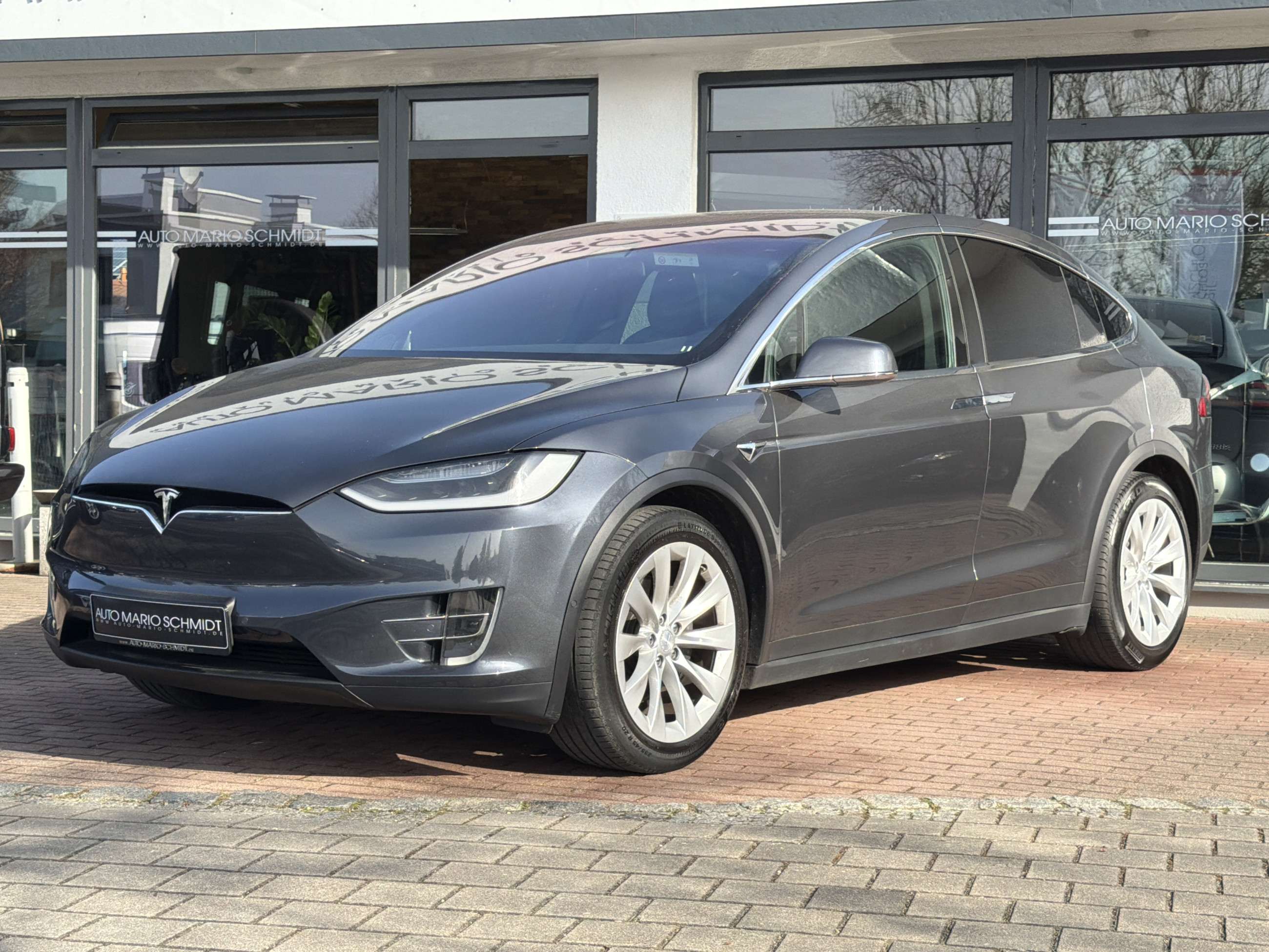 Second hand Tesla Model X electro