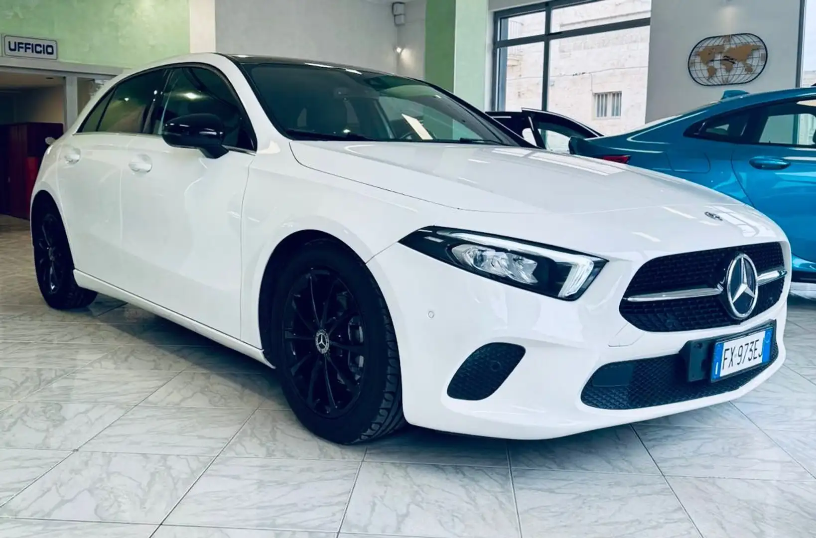 Mercedes-Benz A 180 A 180 d Sport Extra auto Bianco - 1