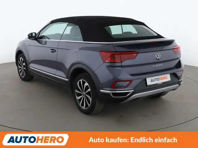 Volkswagen T-Roc view 4
