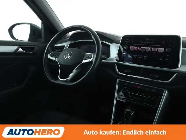 Volkswagen T-Roc view 13