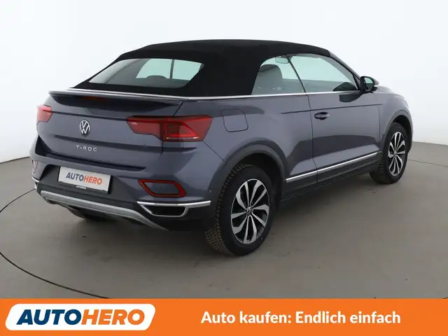 Volkswagen T-Roc view 6