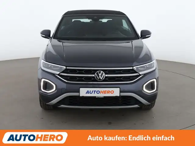 Volkswagen T-Roc view 9