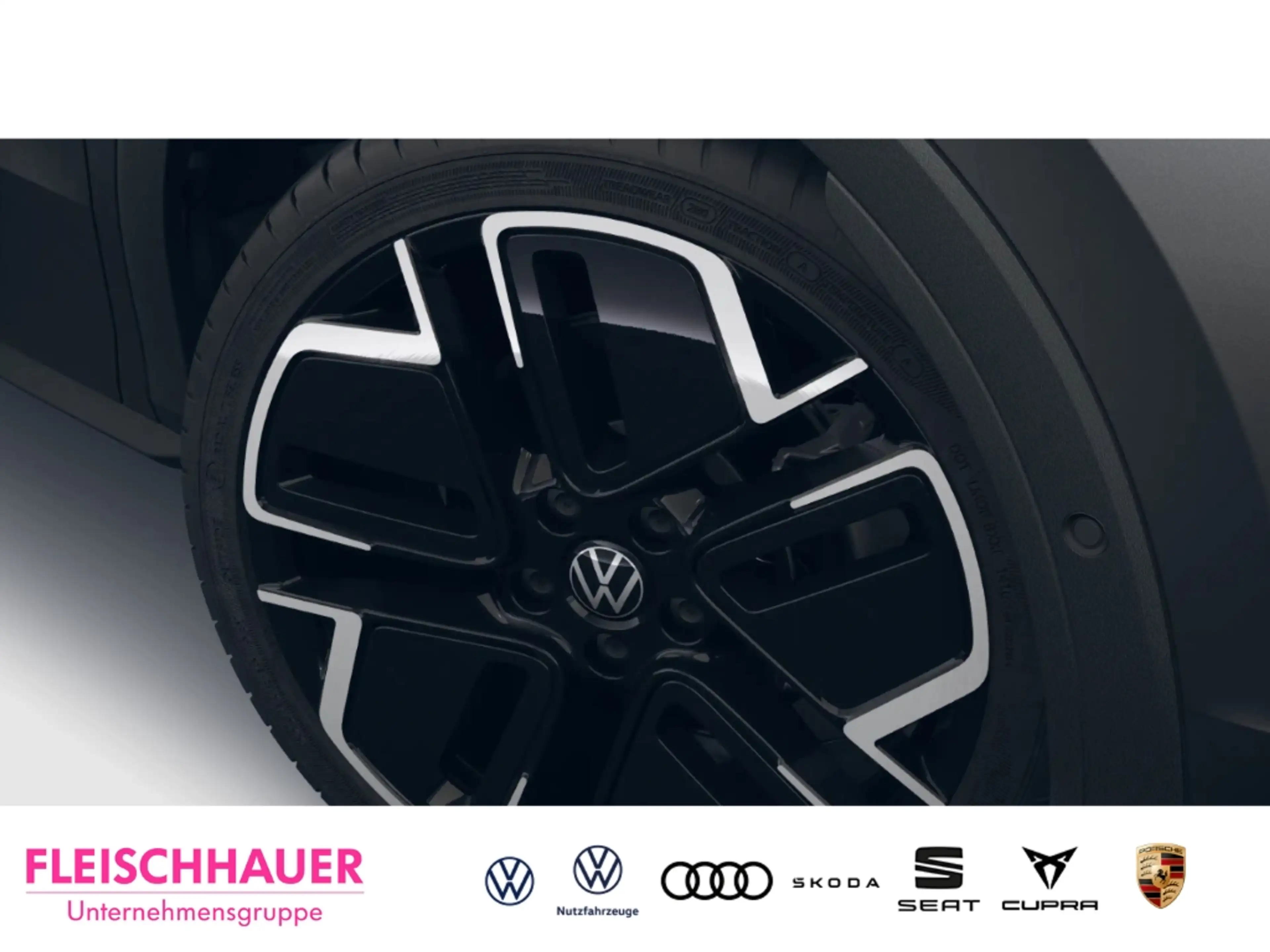 Volkswagen T-Roc R-Line 1.5 l eTSI 150PS KAMERA LED NAVI PDC SHZ — photo 5
