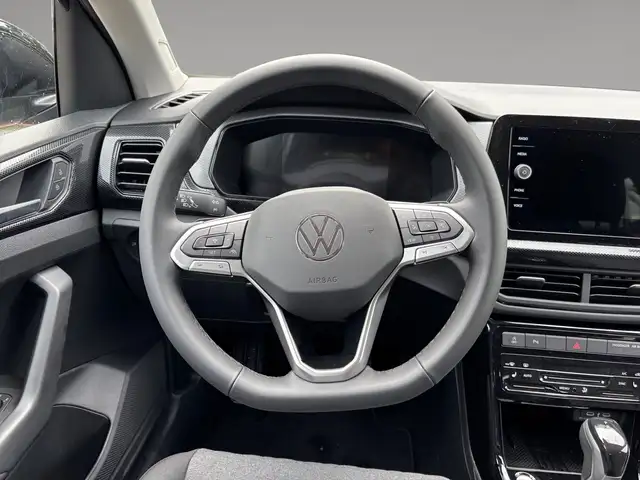 Volkswagen T-Cross view 12