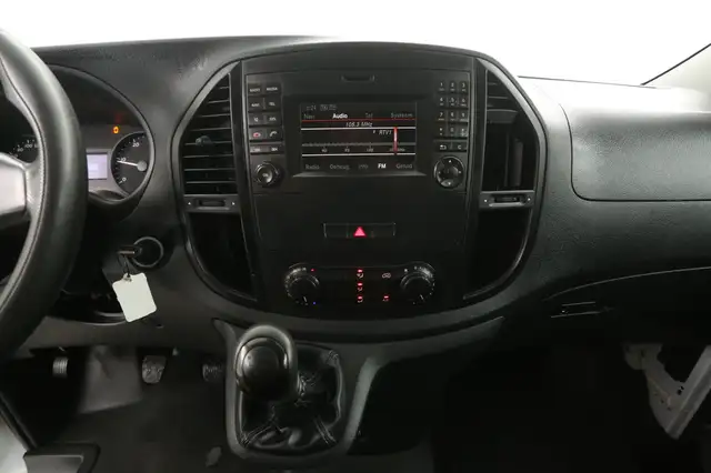 Mercedes-Benz Vito view 10
